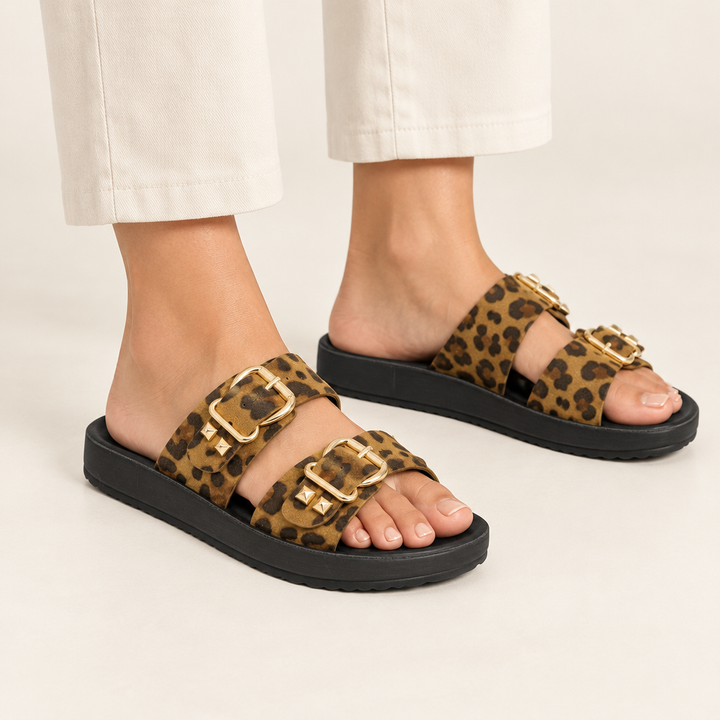 Acercamiento de sandalias Chabely YS564 Print Negro